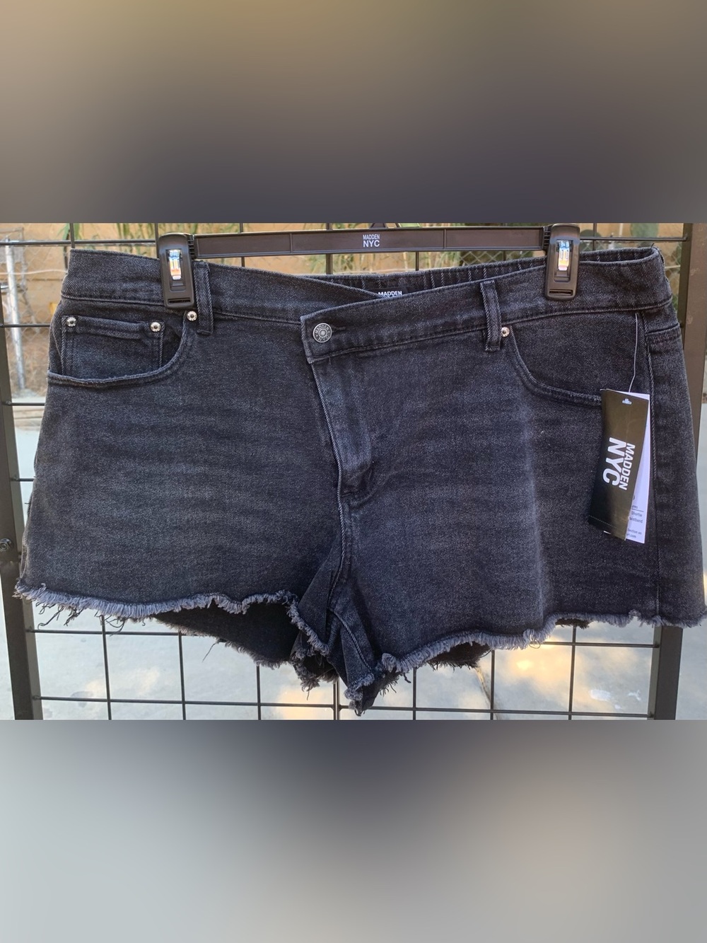 NWT Madden NYC Front Crossover Denim Elastic waist Shorts